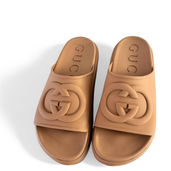 Auth New in Box Gucci Interlocking G Platform Soft Rubber Slide Sandals - Picture 1 of 8